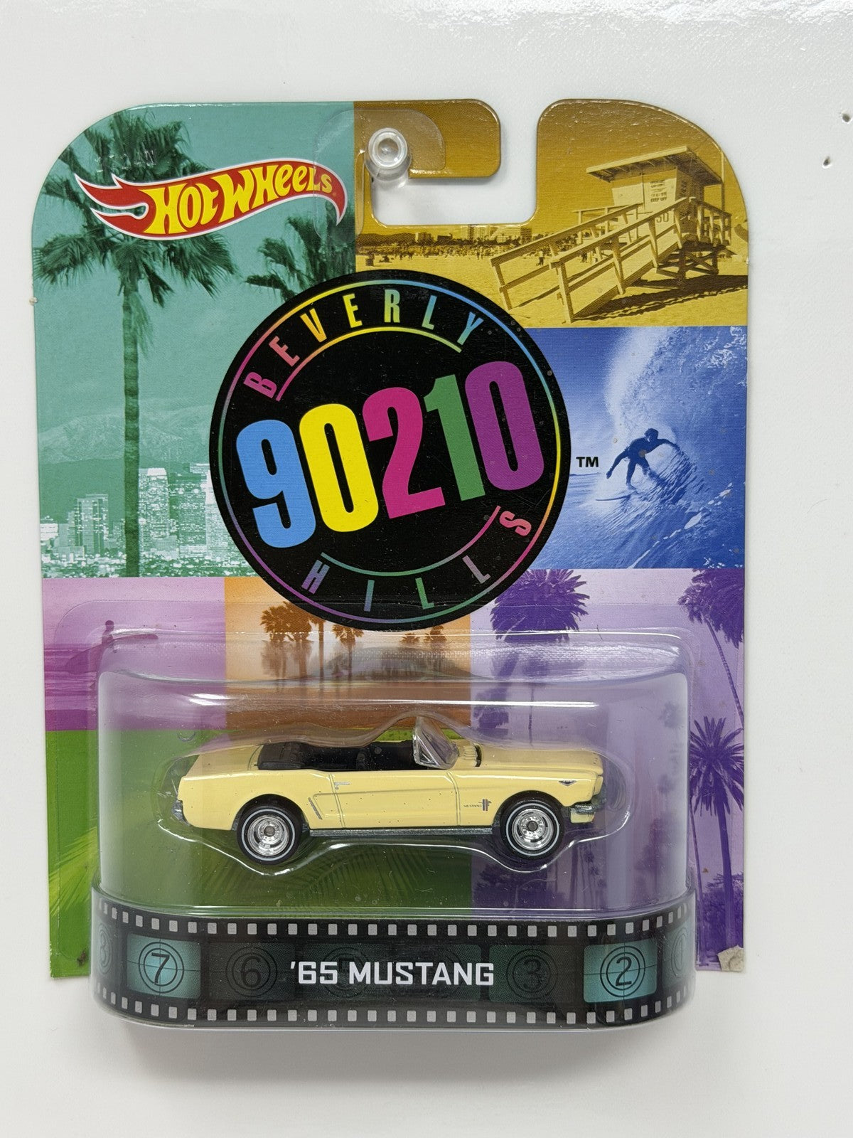 Hot Wheels Retro Entertainment Beverly Hills 90210 '65 Ford Mustang 1:64 Diecast