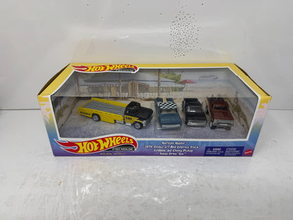 Hot Wheels Premium Pickup Trucks 4-Pack Collector Diorama Set 1:64 Diecast