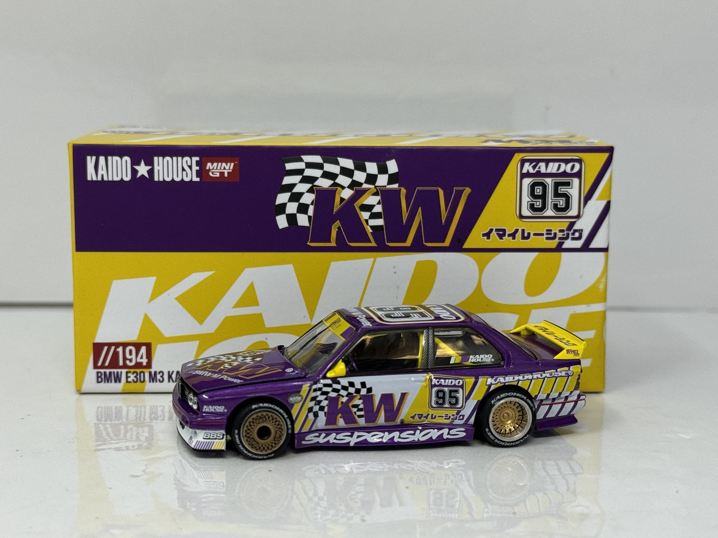 Kaido House BMW E30 M3 Kaido KW V1 1:64 Diecast Purple