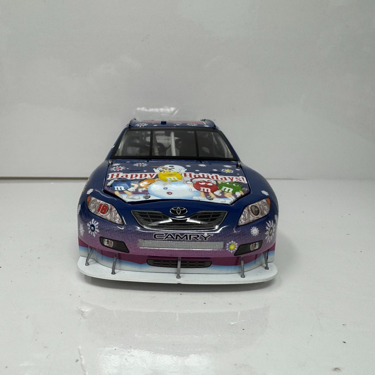 Action NASCAR #18 Kyle Busch M&M's Holiday 2008 Camry 1:24 Diecast SERIAL #118