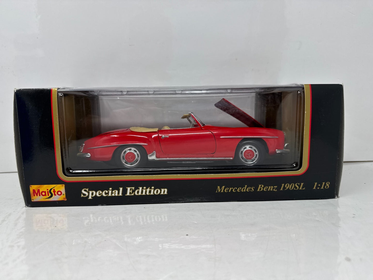 Maisto 1955 Mercedes-Benz 190 SL Special Edition 1:18 Diecast