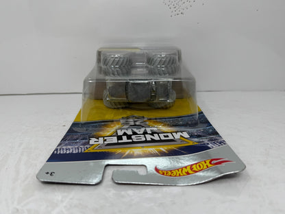 Hot Wheels Monster Jam 25th Anniversary Avenger Silver Collection 1:64 Diecast