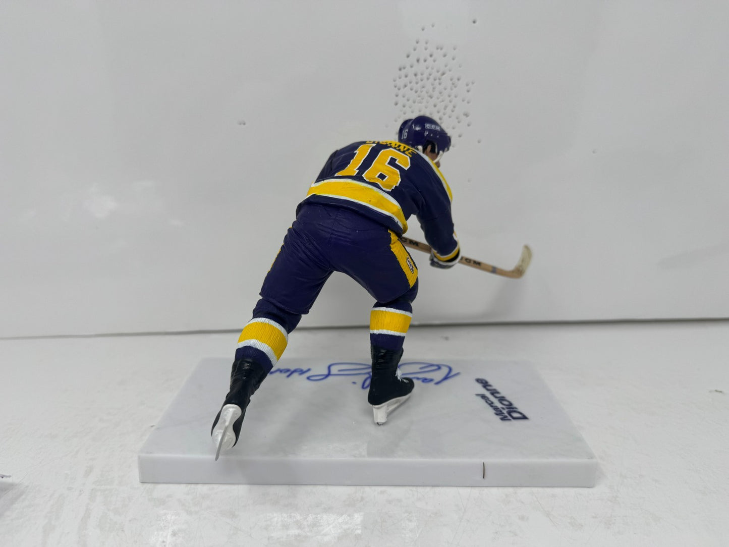 McFarlane NHL Marcel Dionne Los Angeles Kings Figure Auto Signed