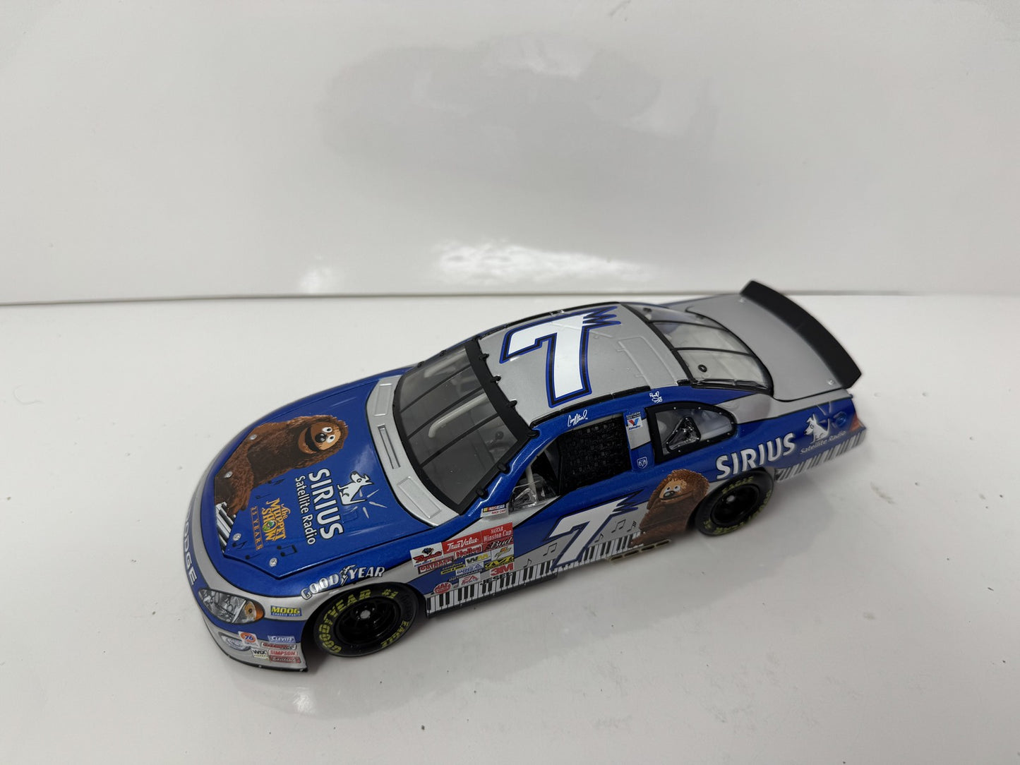 Action Nascar Casey Atwood #7 Sirius Muppets 2002 Dodge Intrepid 1:24 Diecast