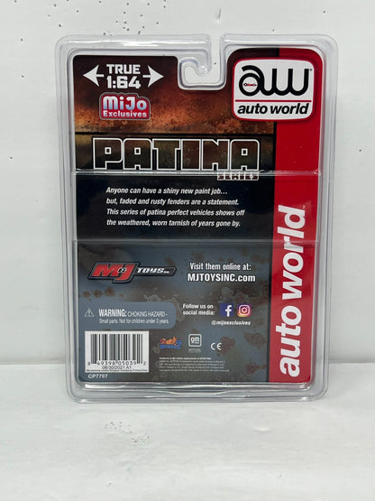 Auto World Patina 1965 Chevy Suburban 1:64 Diecast
