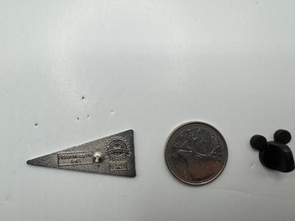 WDW Walt Disney Yellow World Pennant Hidden Mickey Trading Pin DC2S11