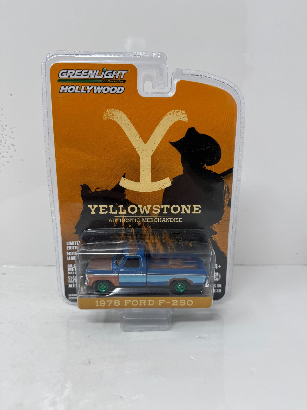 Greenlight Hollywood Yellowstone 1978 Ford F-250 CHASE 1:64 Diecast