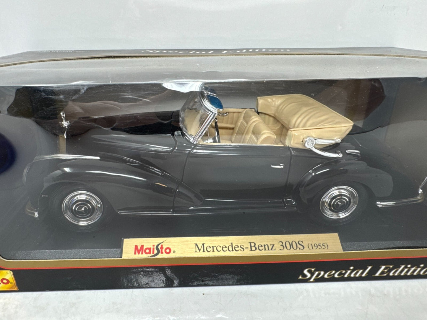 Maisto 1955 Mercedes-Benz 300S Special Edition 1:18 Diecast