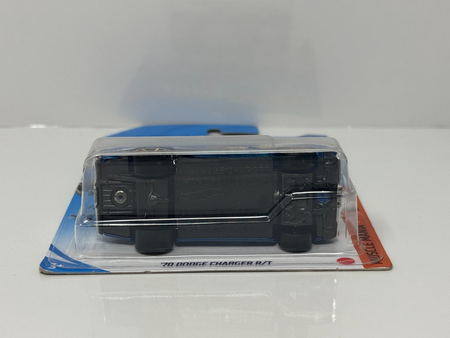Hot Wheels Muscle Mania 1970 Dodge Charger RT 1:64 Diecast Blue V2