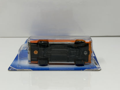 Hot Wheels Muscle Mania 1969 Pontiac GTO Judge 1:64 Diecast Orange