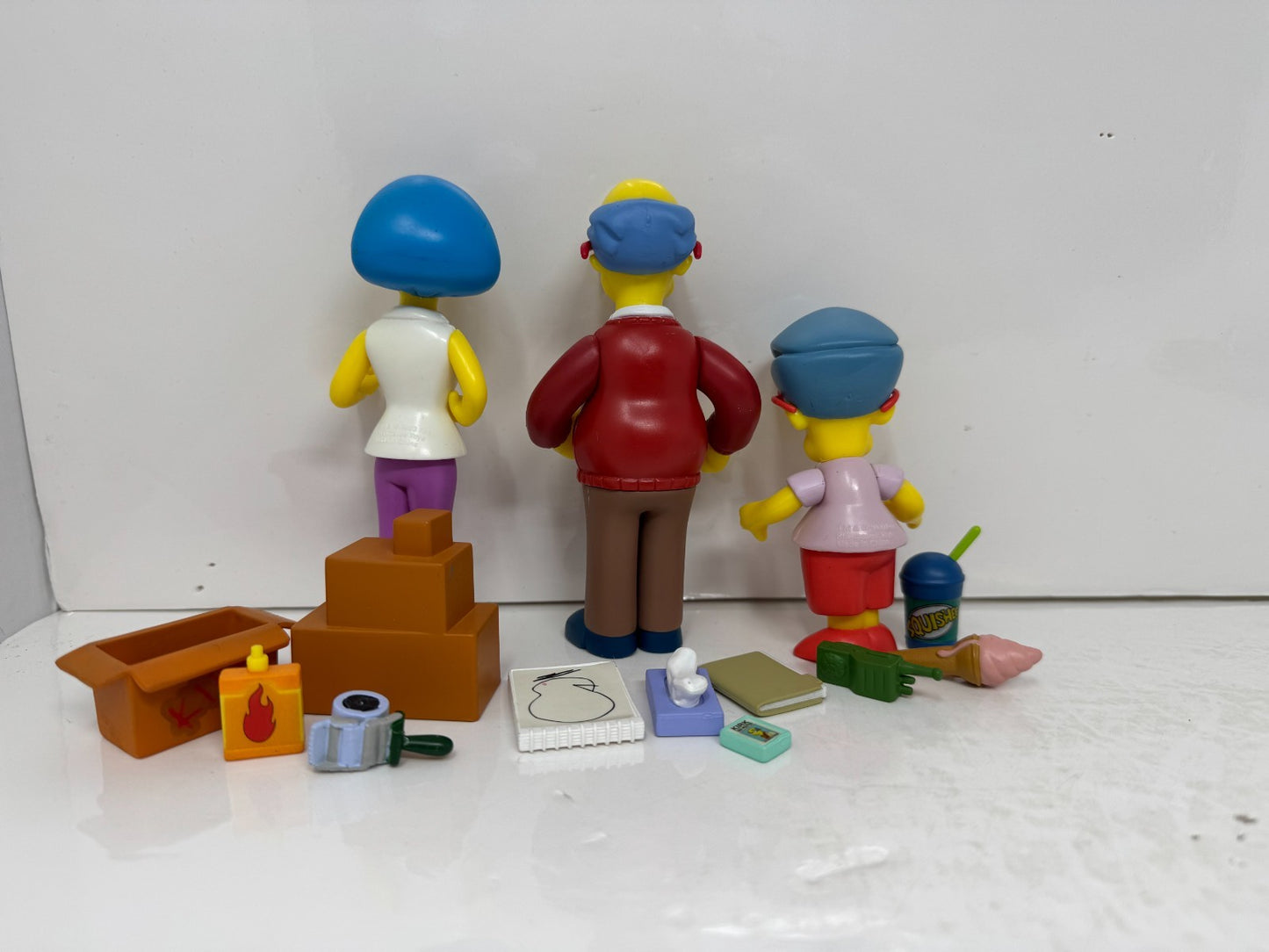 Simpsons World of Springfield Van Houten Family Figure Set Playmates
