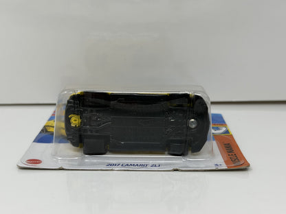 Hot Wheels Muscle Mania 2017 Chevrolet Camaro ZL1 1:64 Diecast Yellow Short Card