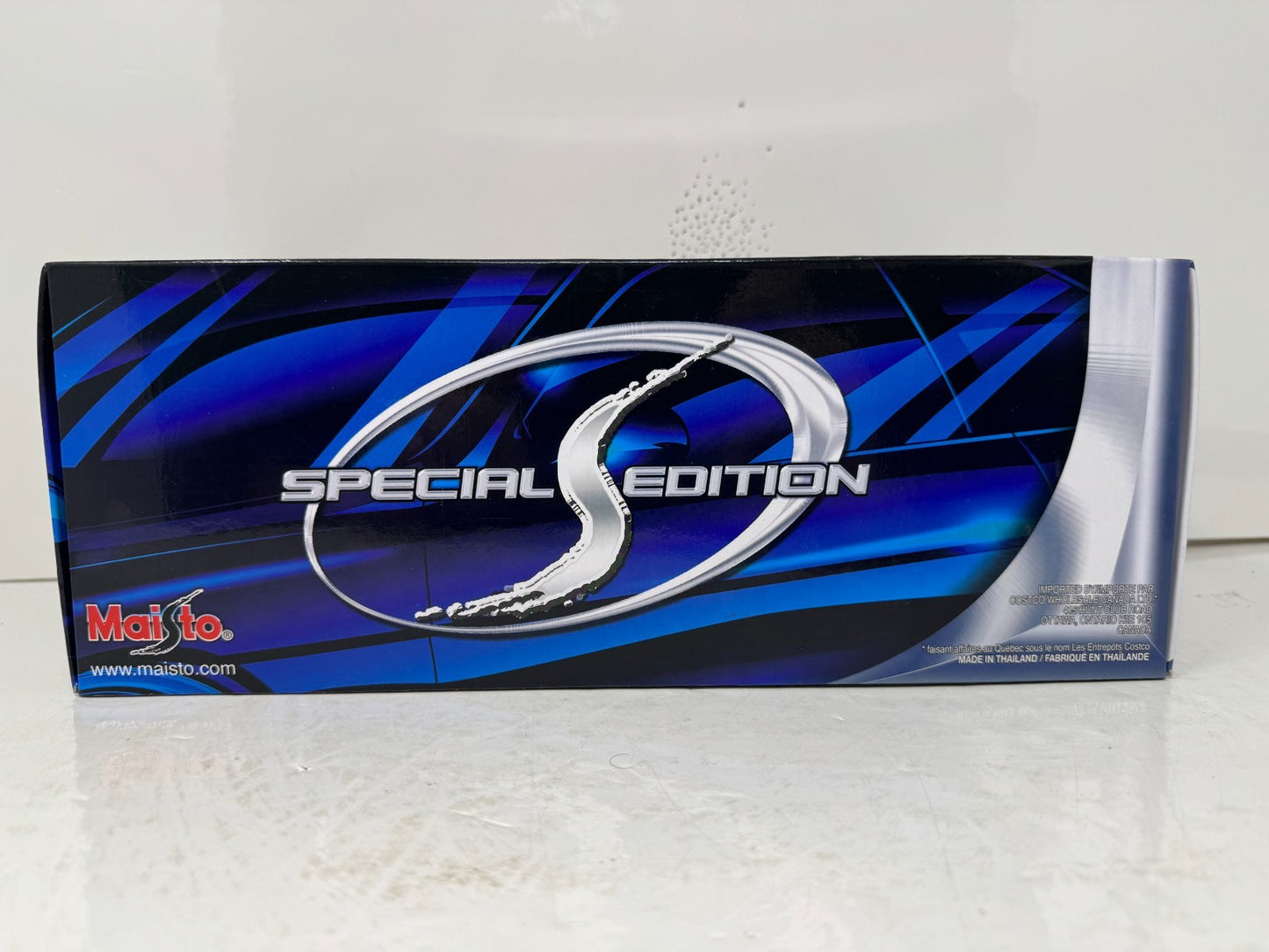 Maisto 2006 Dodge Challenger Concept 1:18 Diecast Special Edition