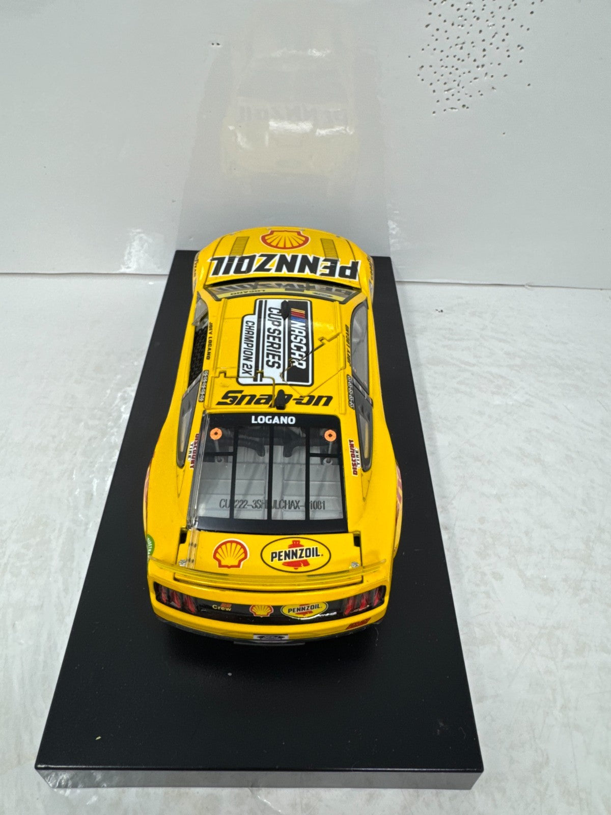 Lionel Nascar #22 Joey Logano Shell Pennzoil Champion 2022 Mustang 1:24 Diecast