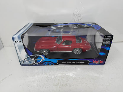 Maisto 1965 Chevrolet Corvette 1:18 Diecast Special Edition