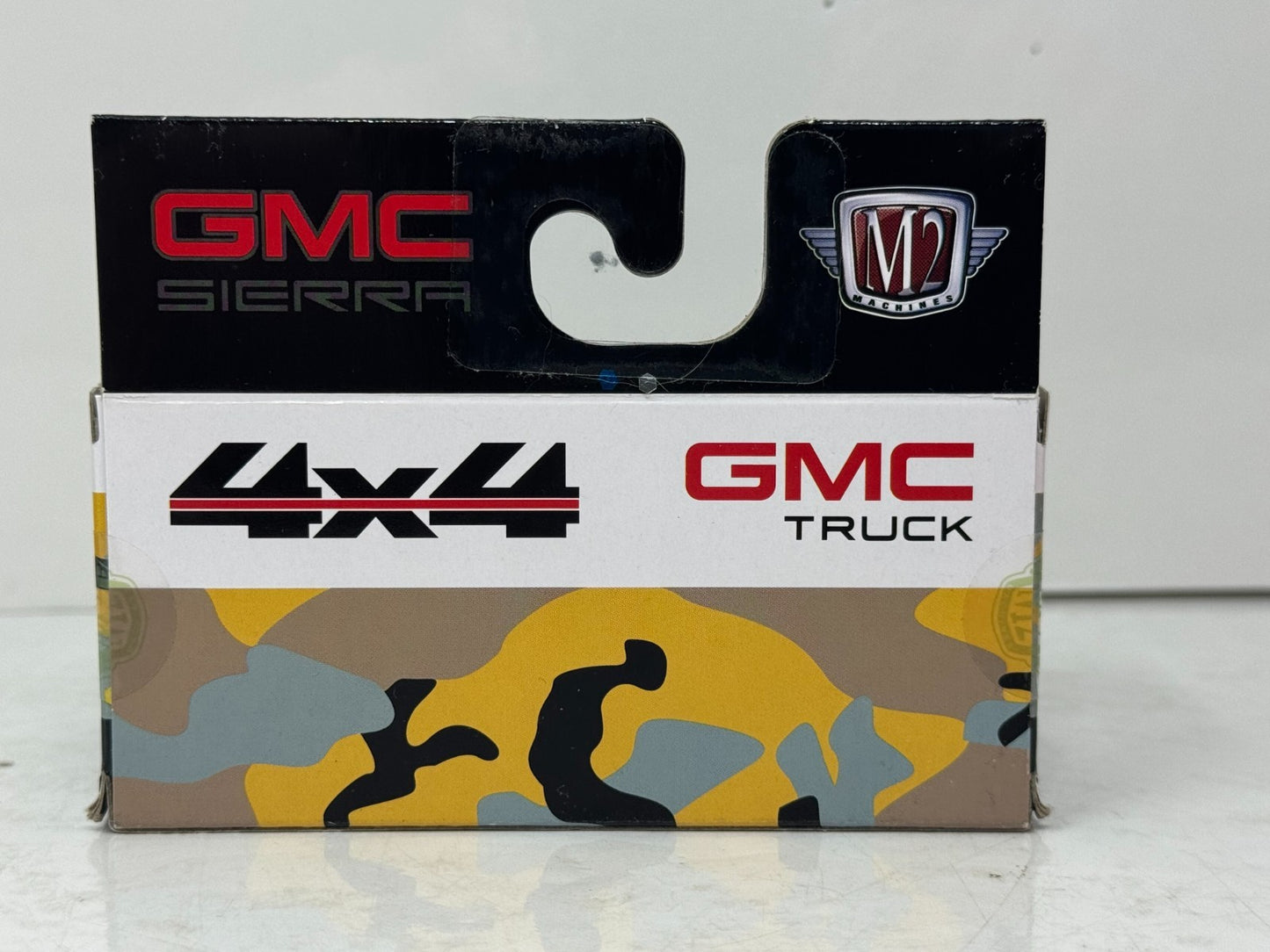 M2 Machines 1988 GMC Sierra Grande 1500 4x4 Camo Edition 1:64 Diecast