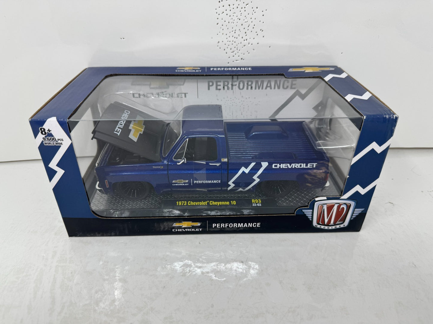 M2 Machines 1973 Chevrolet Cheyenne 10 Performance Truck 1:24 Diecast