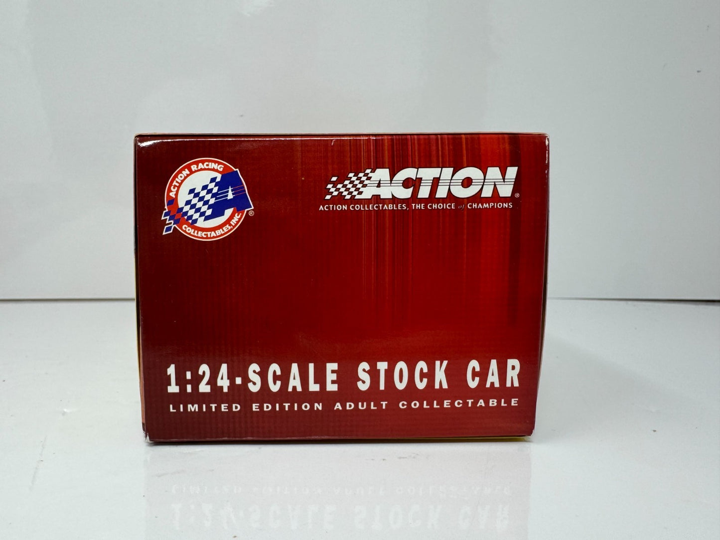 Action NASCAR Bill Elliott #98 McDonald's 2004 Dodge Intrepid 1:24 Diecast