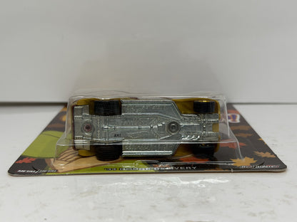Hot Wheels Scooby-Doo 1934 Dodge Delivery 1:64 Diecast Real Riders