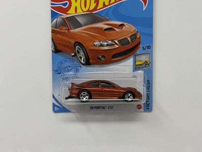 Hot Wheels Factory Fresh 2006 Pontiac GTO 1:64 Diecast Orange