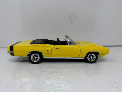 Yat Ming Road Signature 1970 Dodge Coronet R/T 1:18 Diecast Limited Edition