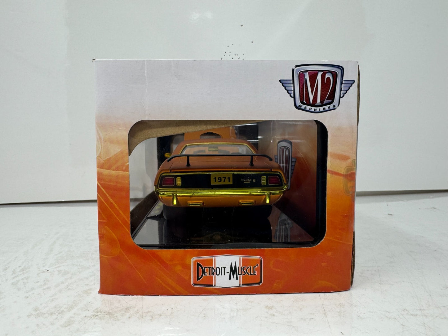M2 Machines 1971 Plymouth HEMI Cuda CHASE 1:24 Diecast Detroit Muscle Gold Rims