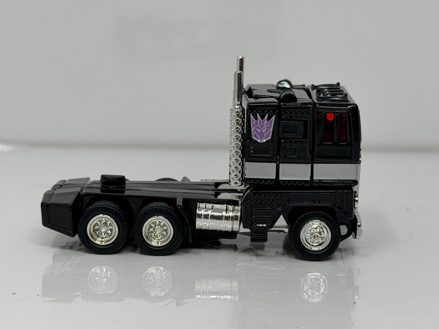 Hot Wheels Transformers Nemesis Prime Mattel Creations Exclusive