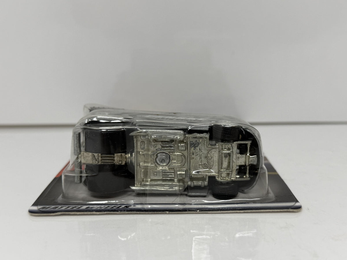Hot Wheels Penske Auto Center VW Volkswagen Drag Bus 1:64 Diecast