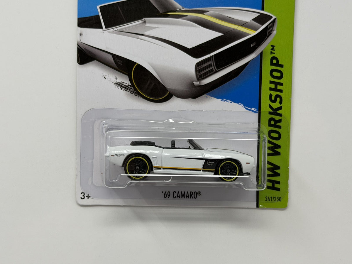 Hot Wheels HW Workshop 1969 Chevrolet Camaro 1:64 Diecast White