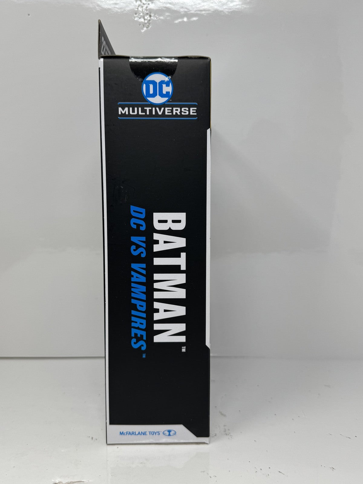 McFarlane DC Multiverse Batman DC vs Vampires Gold Label Action Figure