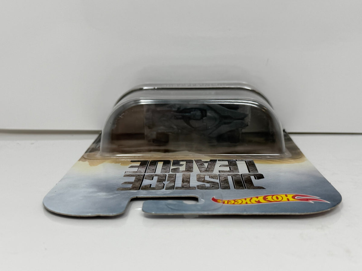 Hot Wheels Retro Entertainment Justice League Batmobile 1:64 Diecast