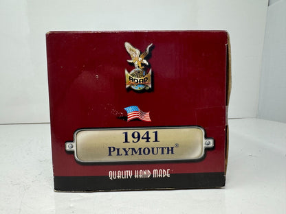Yat Ming Road Signtaure 1941 Plymouth 1:18 Diecast