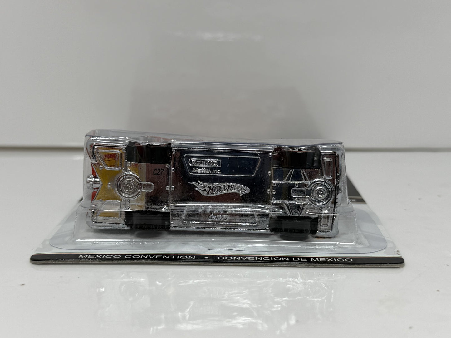 Hot Wheels 2010 Mexico Convention 1966 TV Series Batmobile 1:64 Diecast #2318