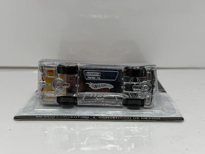Hot Wheels 2010 Mexico Convention 1966 TV Series Batmobile 1:64 Diecast #2318