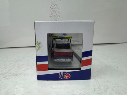 M2 Machines Auto Hauler 1970 Dodge L600 & 1969 Plymouth Road Runner 1:64 Diecast