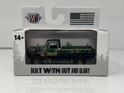 M2 Machines Grit and Glory 1972 Ford F-250 Explorer 4x4 Liberty 1:64 Diecast