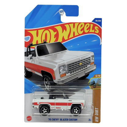 Hot Wheels Dirt 1975 Chevy Blazer Custom 1:64 Diecast V2