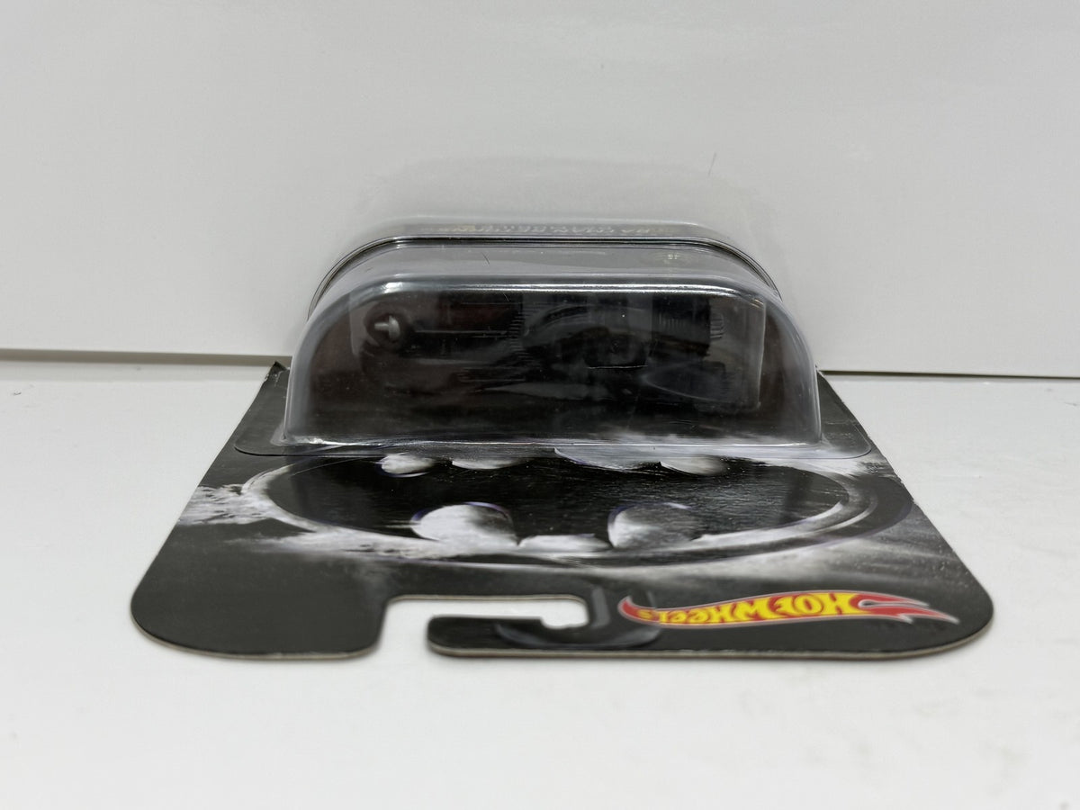 Hot Wheels Retro Entertainment Batman Returns Batmobile 1:64 Diecast
