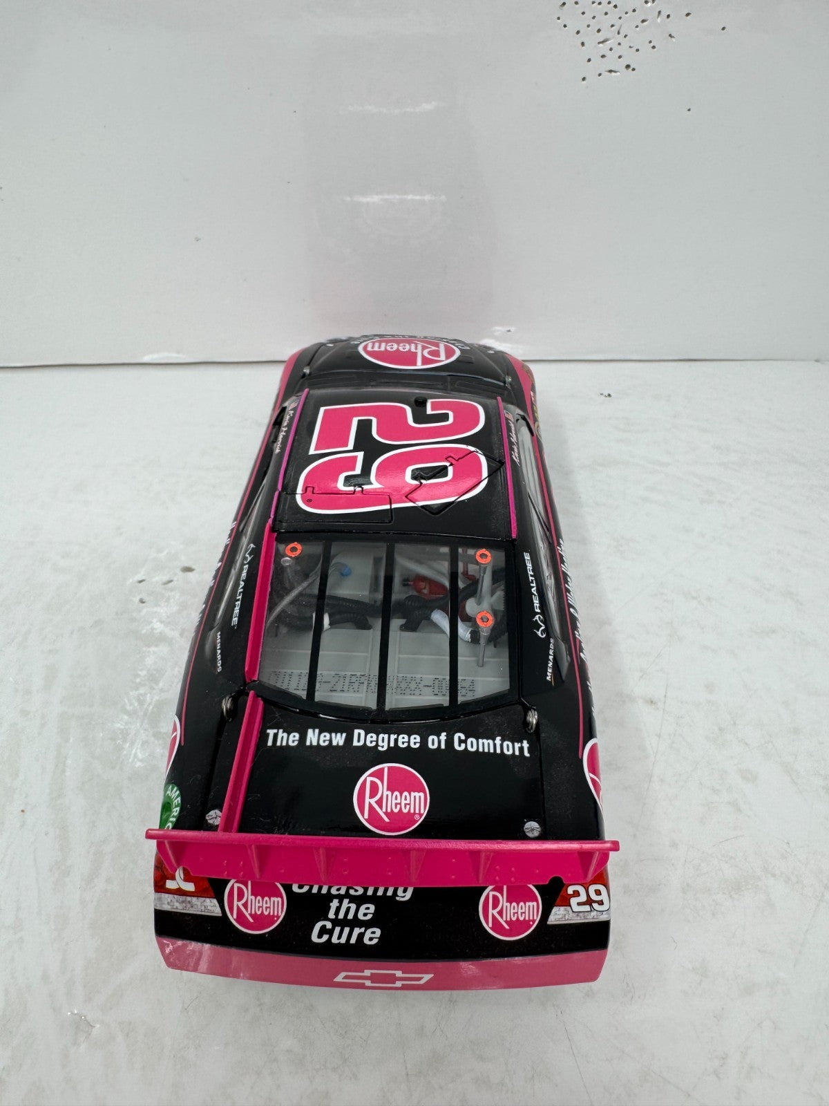Lionel Nascar #29 Kevin Harvick Rheem Pink 2011 Chevy Impala 1:24 Diecast