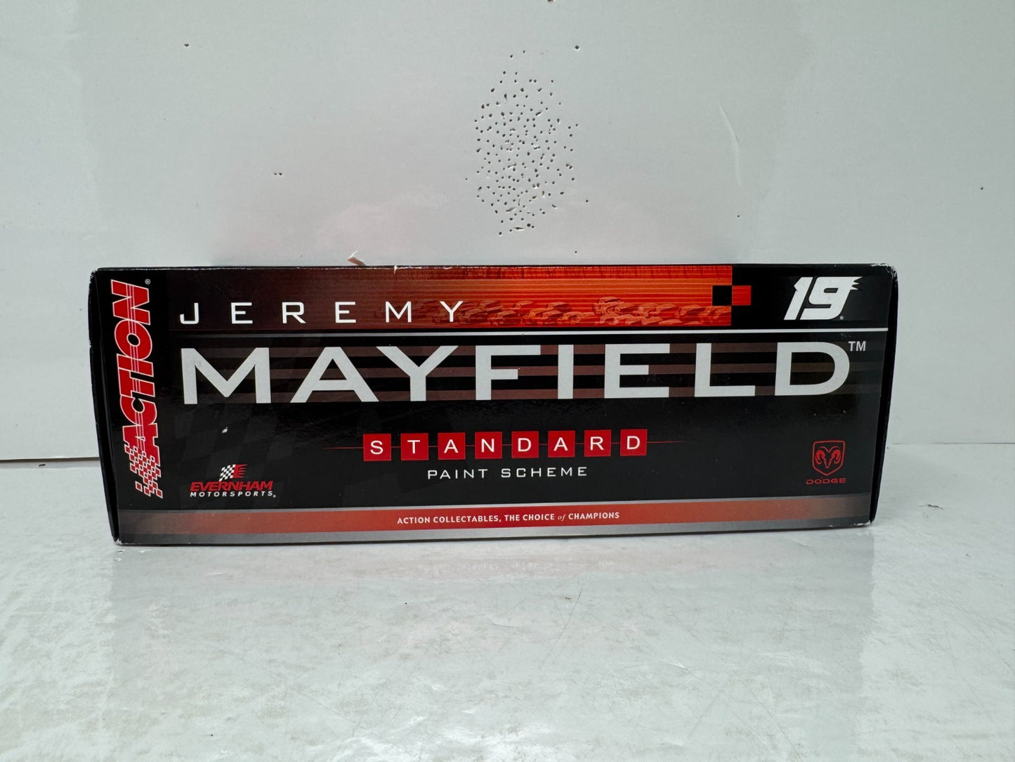 Action Nascar #19 Jeremy Mayfield Dodge Dealers 2006 Dodge Charger 1:24 Diecast