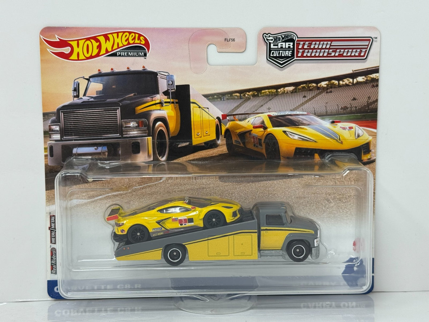 Hot Wheels Premium Team Transport #36 Corvette C8.R & Carry On 1:64 Diecast