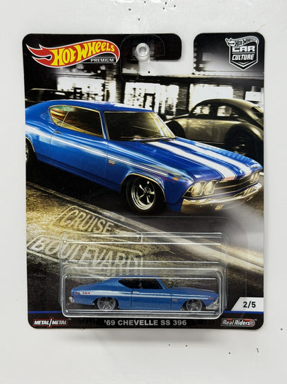Hot Wheels Premium Cruise Boulevard 1969 Chevrolet Chevelle SS 396 1:64 Diecast