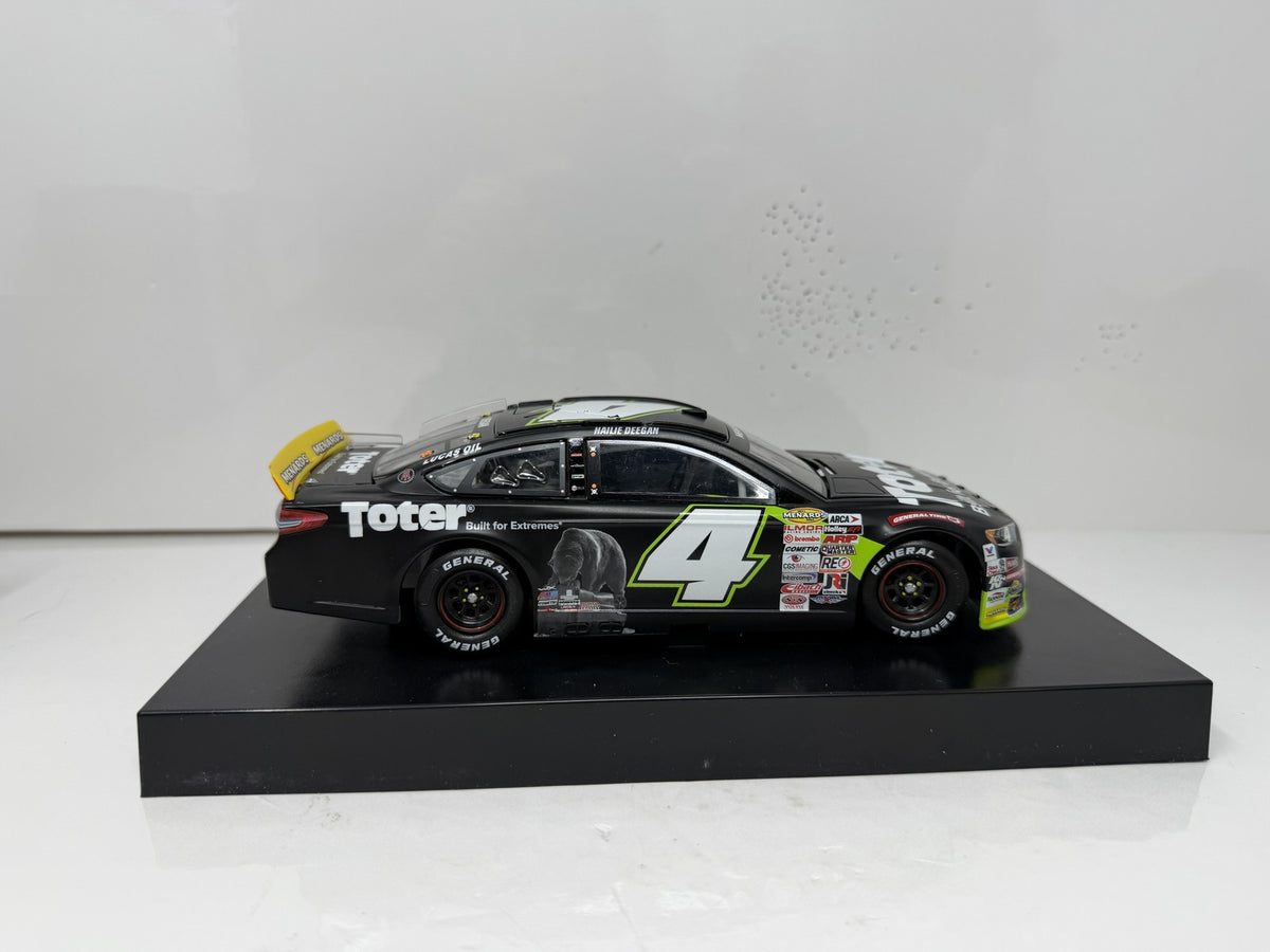 Lionel Nascar Hailie Deegan #4 Toter 2020 Ford Fusion 1:24 Diecast