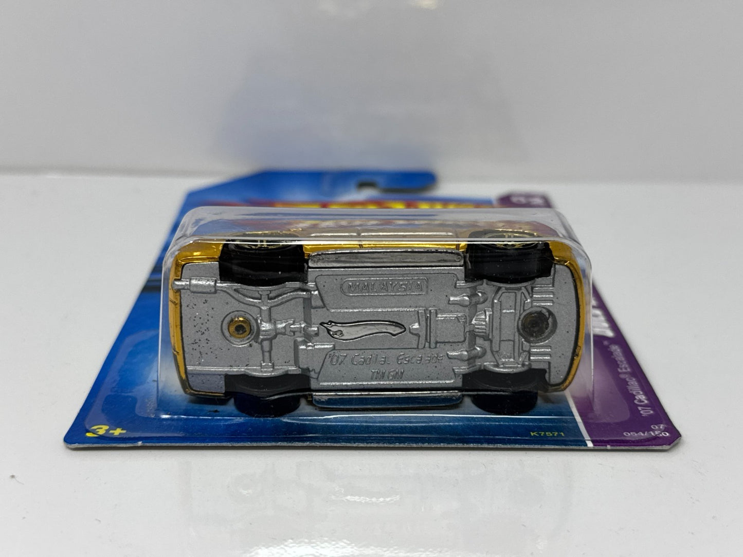 Hot Wheels Gold Rides 2007 Cadillac Escalade 1:64 Diecast Factory Sealed