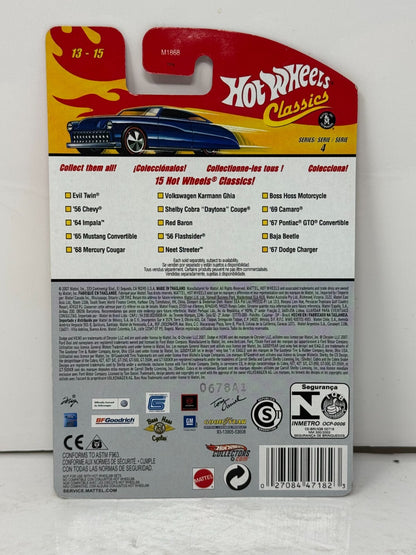 Hot Wheels Classics 1967 Pontiac GTO Convertible Series 4 Muscle Car 1:64 Diecast
