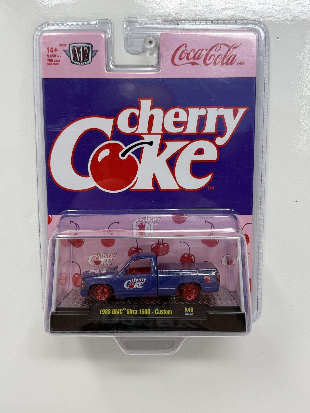 M2 Machines Coca- Cola Cherry 1988 GMC Sierra 1500 Custom CHASE 1:64 Diecast