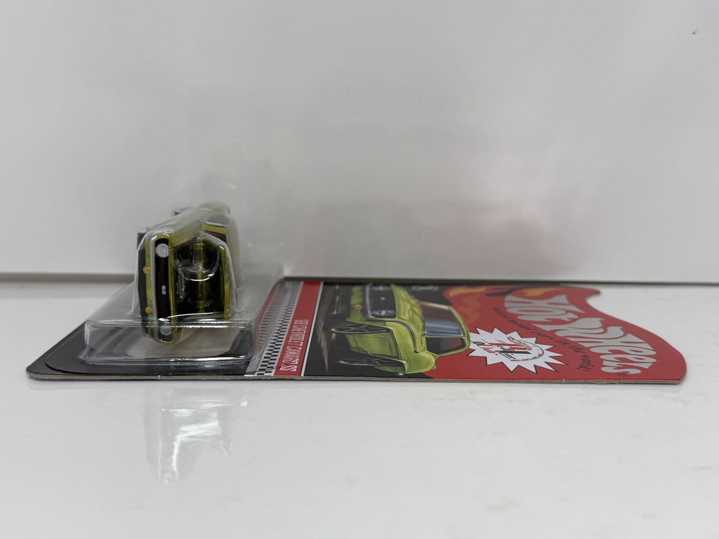 Hot Wheels RLC Red Line Club 1969 Chevrolet Camaro SS 1:64 Diecast 26032/30000