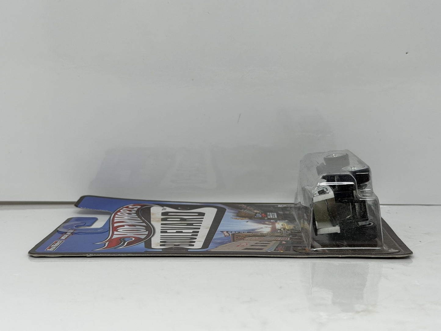 Hot Wheels Boulevard Copper Stopper 1:64 Diecast Real Riders