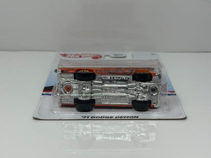 Hot Wheels Flying Customs 1971 Dodge Demon 1:64 Diecast Orange