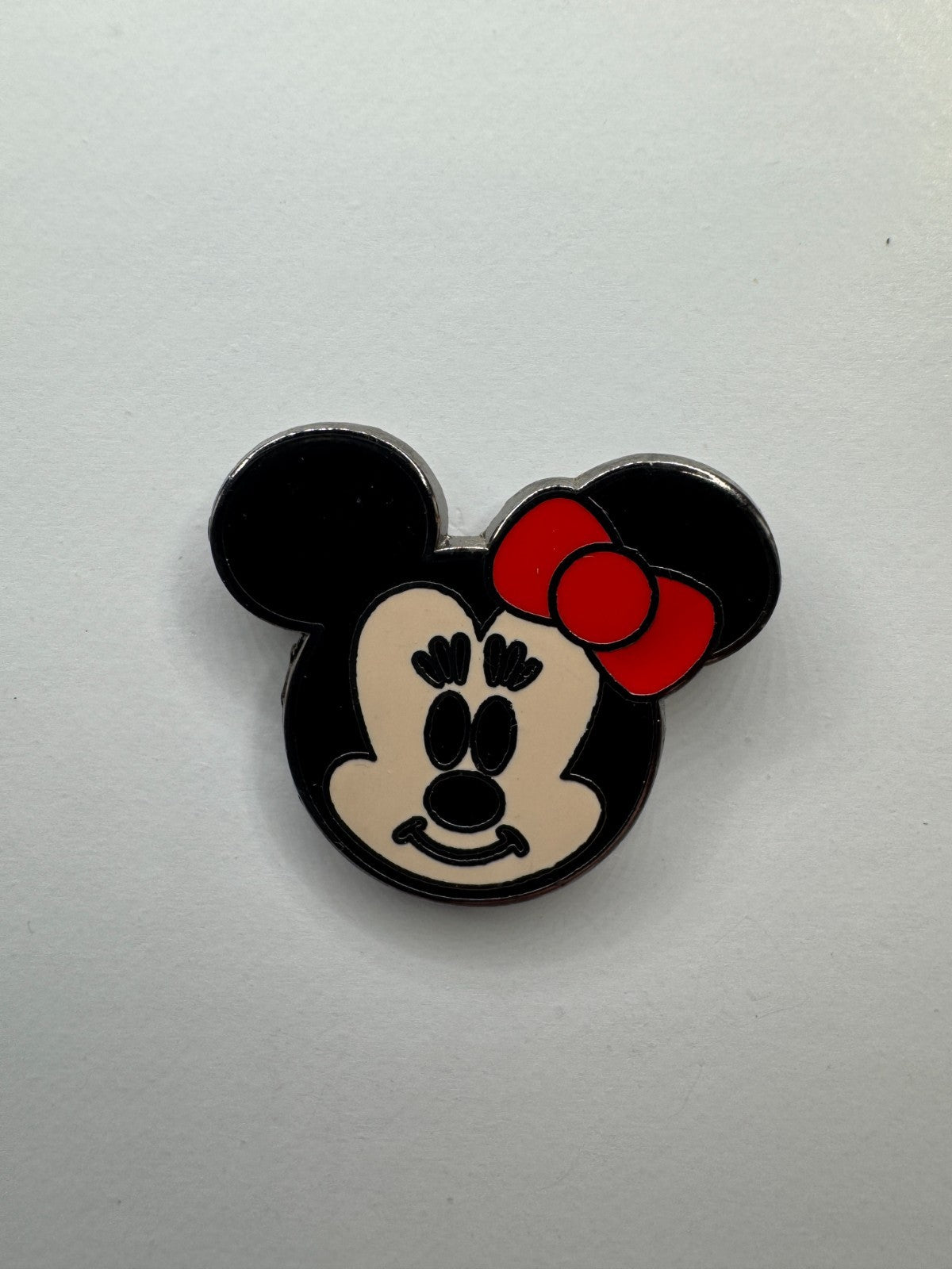 Disney Minnie Mouse Cute Characters Version 2 Trading Pin DC2S2